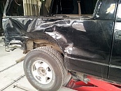 Замена заднего крыла Chevrolet Tahoe